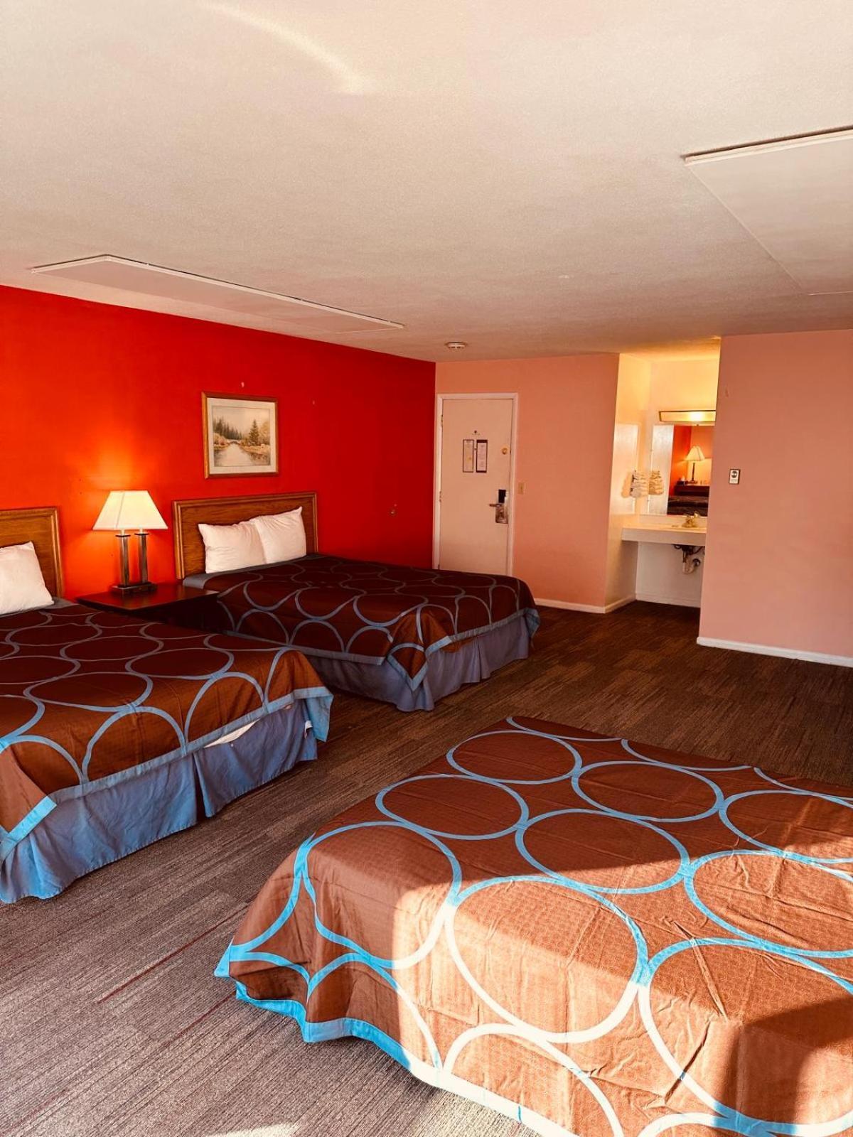 Amerivu Inn & Suites - St Croix Falls Saint Croix Falls Екстериор снимка