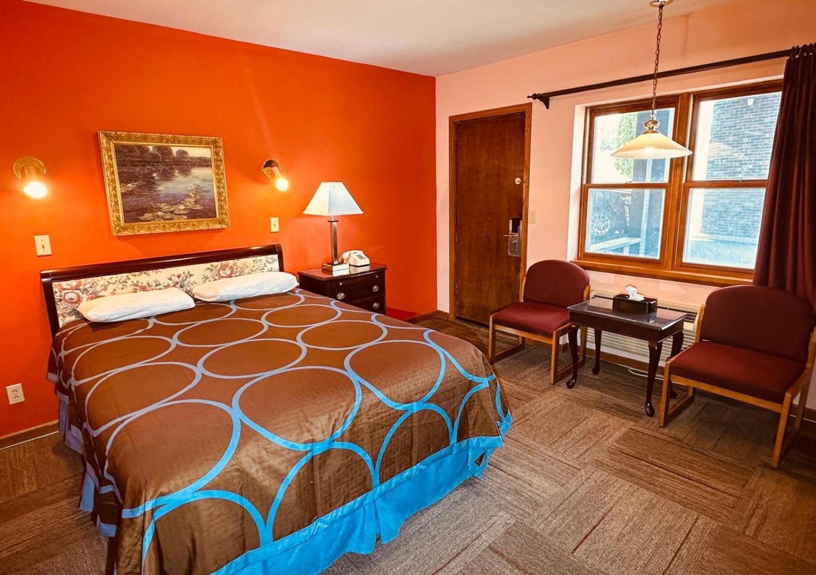 Amerivu Inn & Suites - St Croix Falls Saint Croix Falls Екстериор снимка