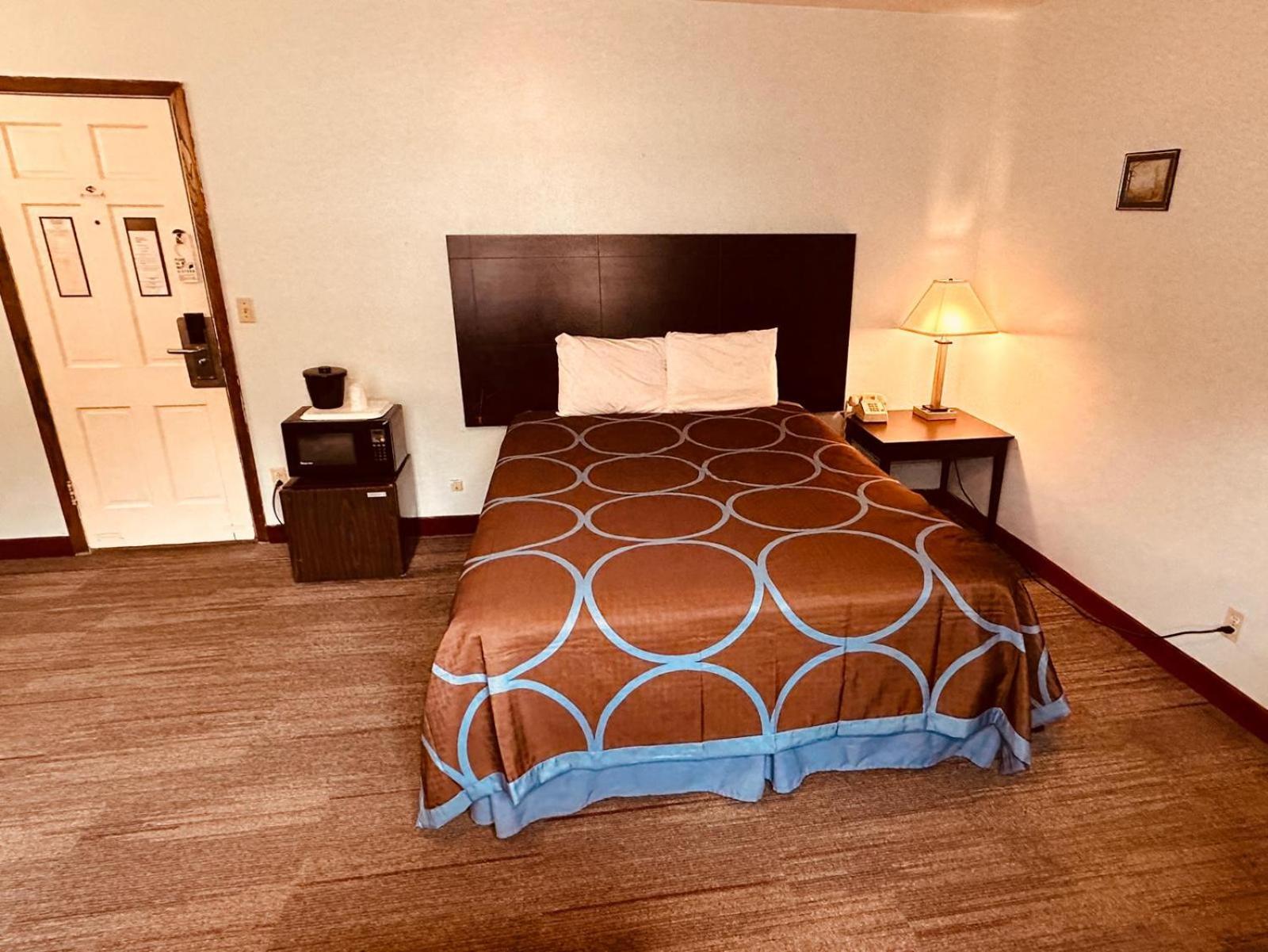 Amerivu Inn & Suites - St Croix Falls Saint Croix Falls Екстериор снимка