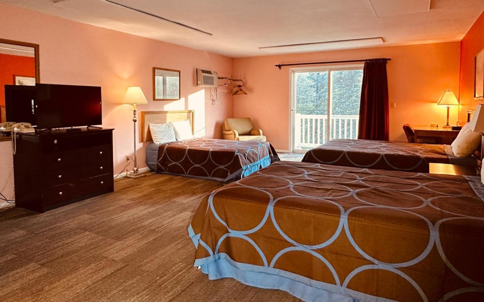 Amerivu Inn & Suites - St Croix Falls Saint Croix Falls Екстериор снимка