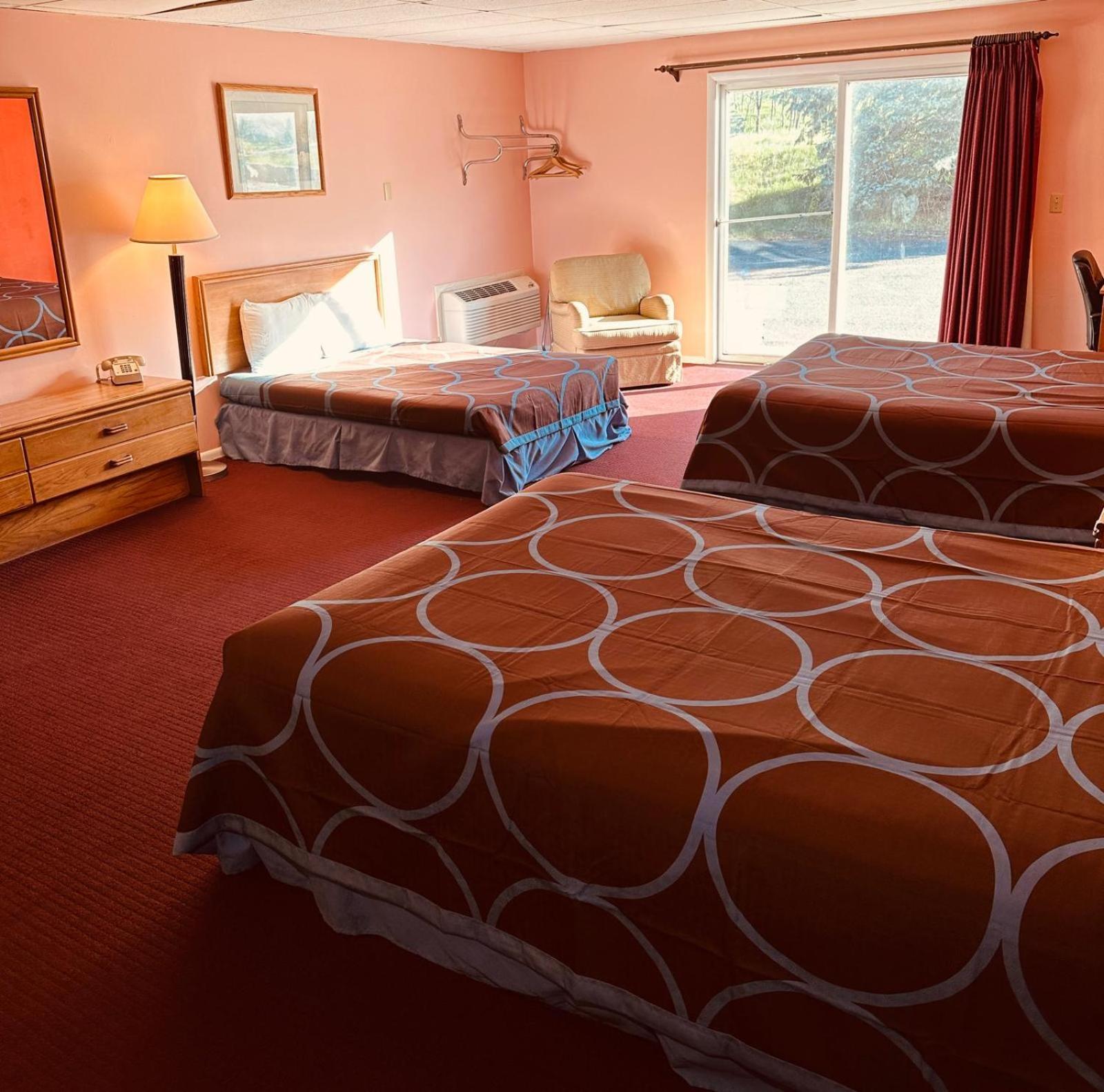 Amerivu Inn & Suites - St Croix Falls Saint Croix Falls Екстериор снимка